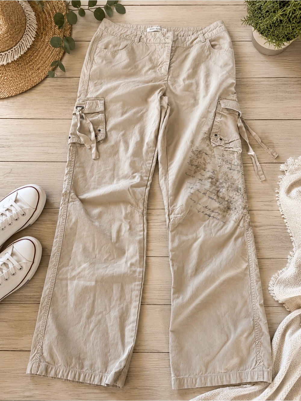 White House Black Market Beige Embellished Cargo Pants | Size 10 | 100% Cotton